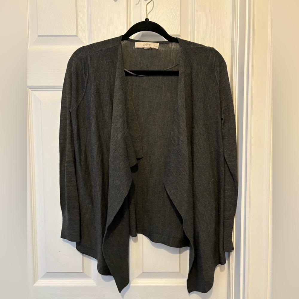 Grey cardigan